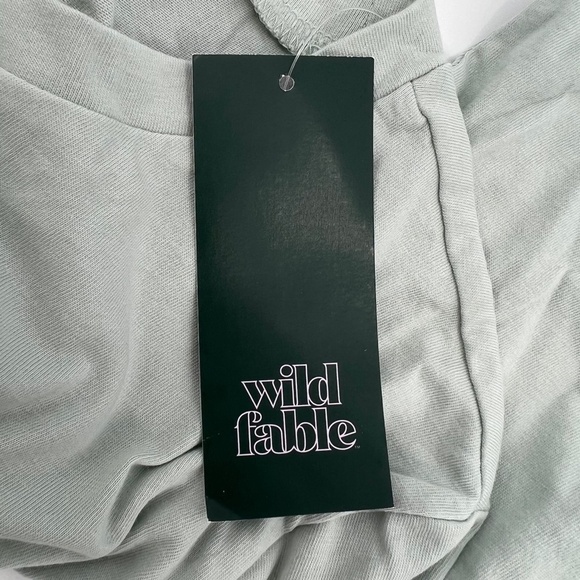 NWT Wild Fable Blue Long Sleeve Cropped Boxy T-Shirt Size X- Small Women's - Picture 6 of 8